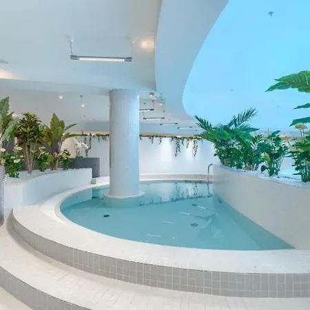 Apartment Hanza Tower Bohemia 22 Pool & Jacussi *